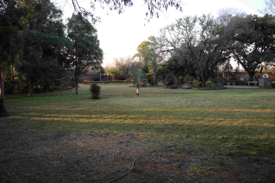 9 Bedroom Property for Sale in Schietfontein Ah North West